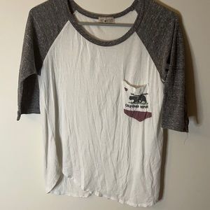 Quarter sleeve shirt